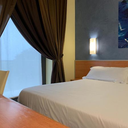 Best Western Hotel Class Lamezia Lamezia Terme Exterior photo