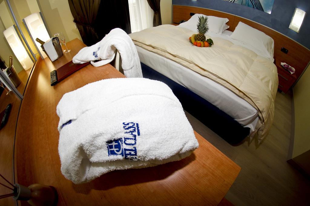Best Western Hotel Class Lamezia Lamezia Terme Room photo