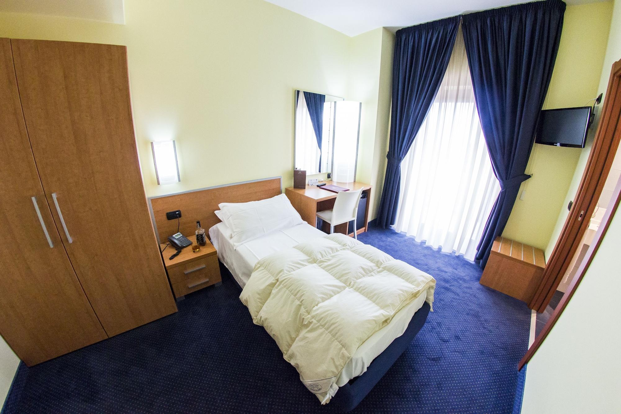 Best Western Hotel Class Lamezia Lamezia Terme Exterior photo