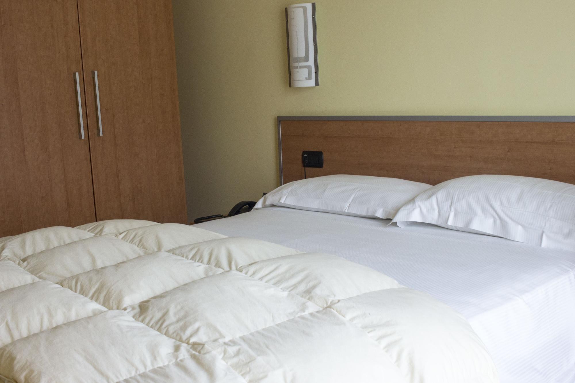 Best Western Hotel Class Lamezia Lamezia Terme Exterior photo