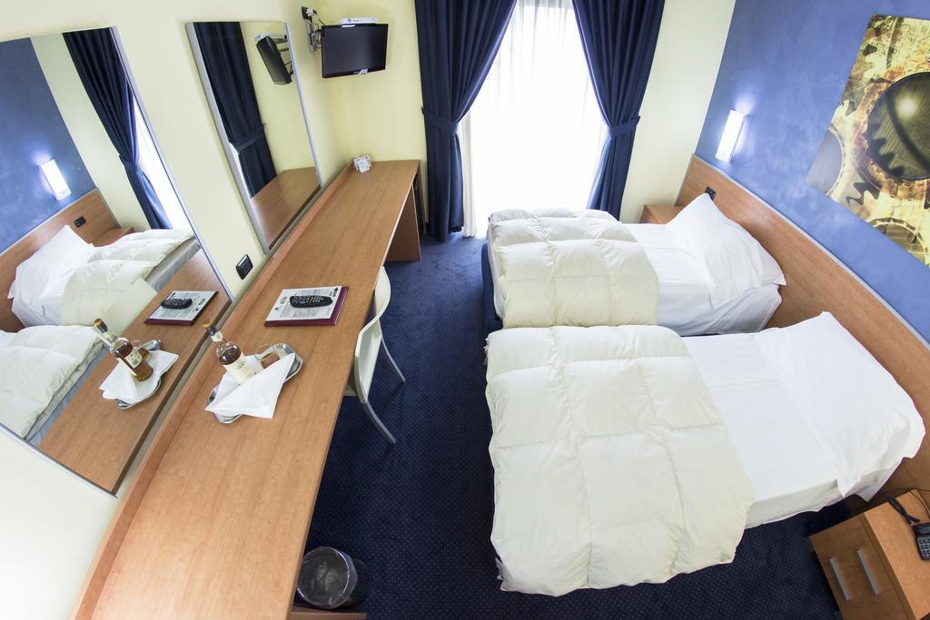Best Western Hotel Class Lamezia Lamezia Terme Exterior photo